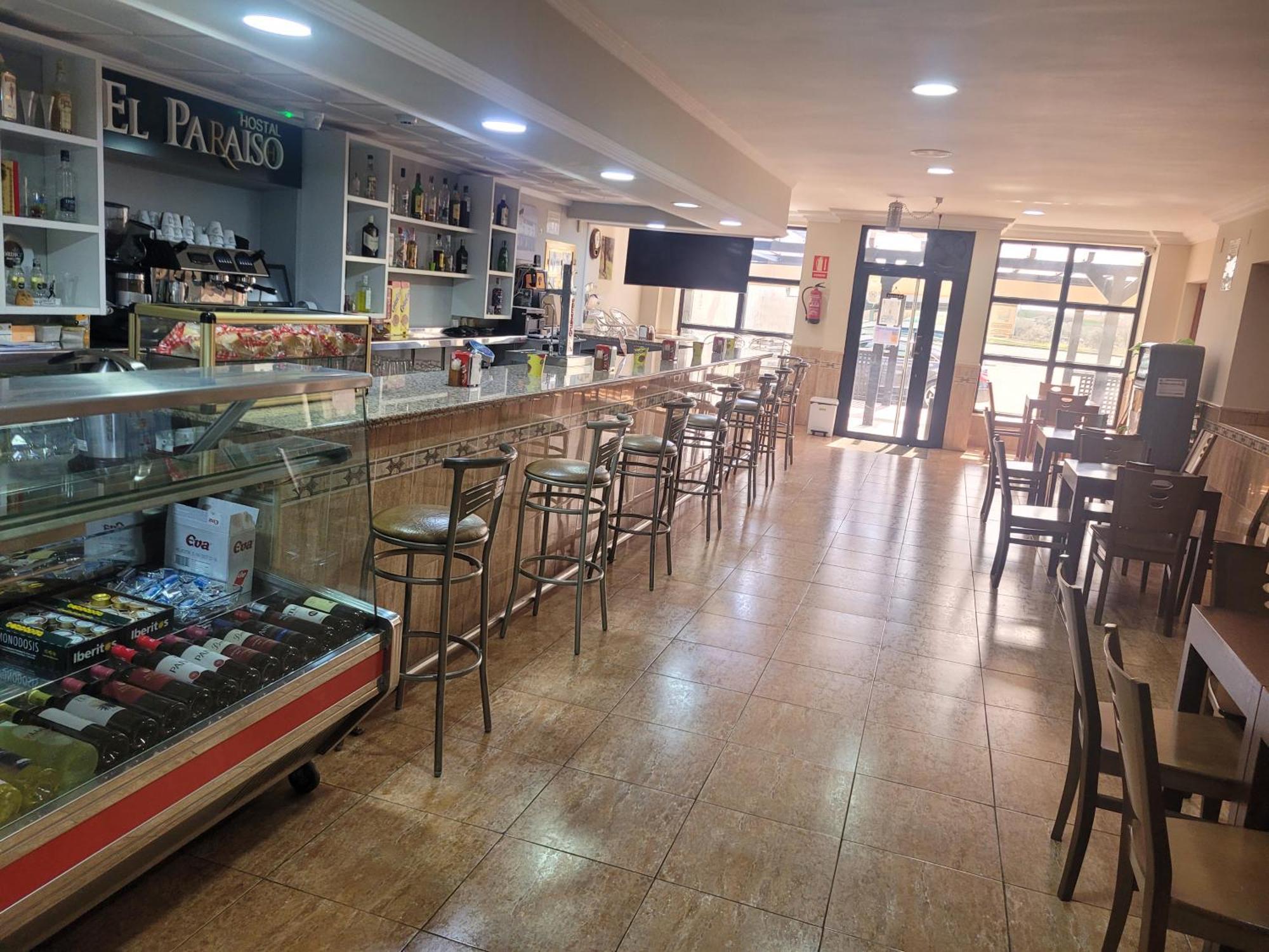 Hostal Restaurante El Paraiso Don Benito Esterno foto